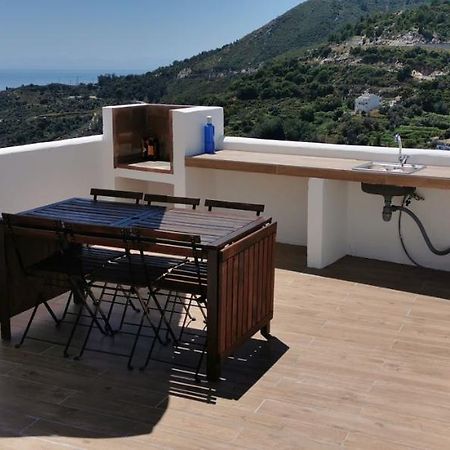 OjénHabitacion Junto El Mar Y La Naturalezaアパートメント エクステリア 写真